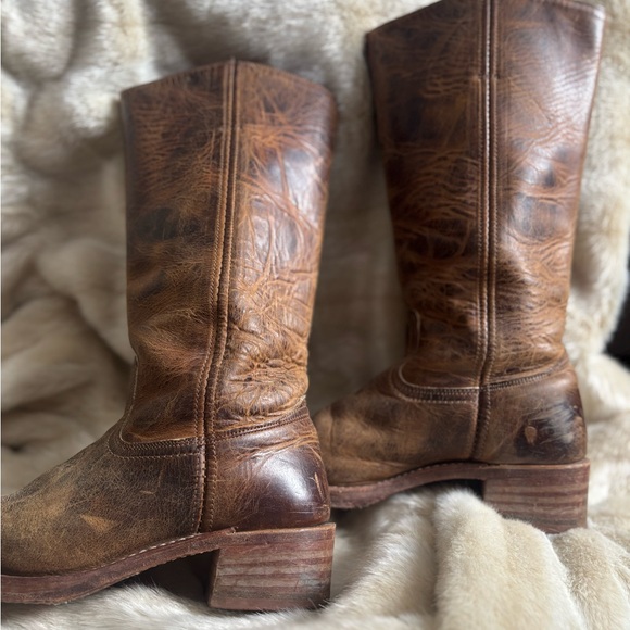 Frye Campus 14L Boots In A Distressed Brown Leather - Picture 11 of 11